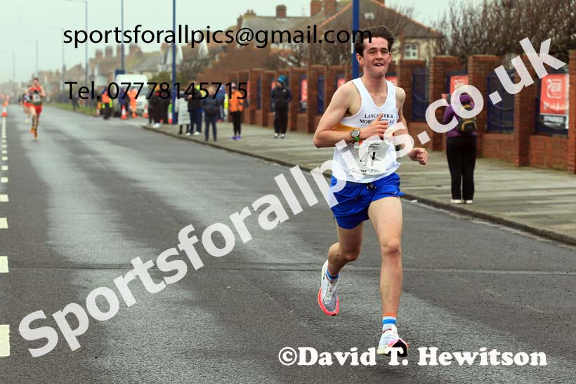 Mens under-17s 5k, 2023 Northern Mens 12 stage and Womens 6 Stage Relays and Young Athletes, Redcar. Photo: David T. Hewitson/Sports for All Pics